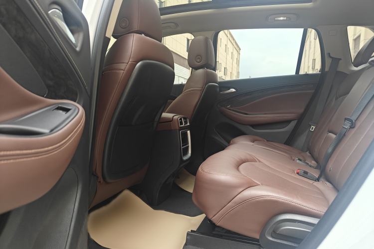 Used Renault Koleos 2017 2.0L Two-Wheel Drive Luxury Edition Interior 6