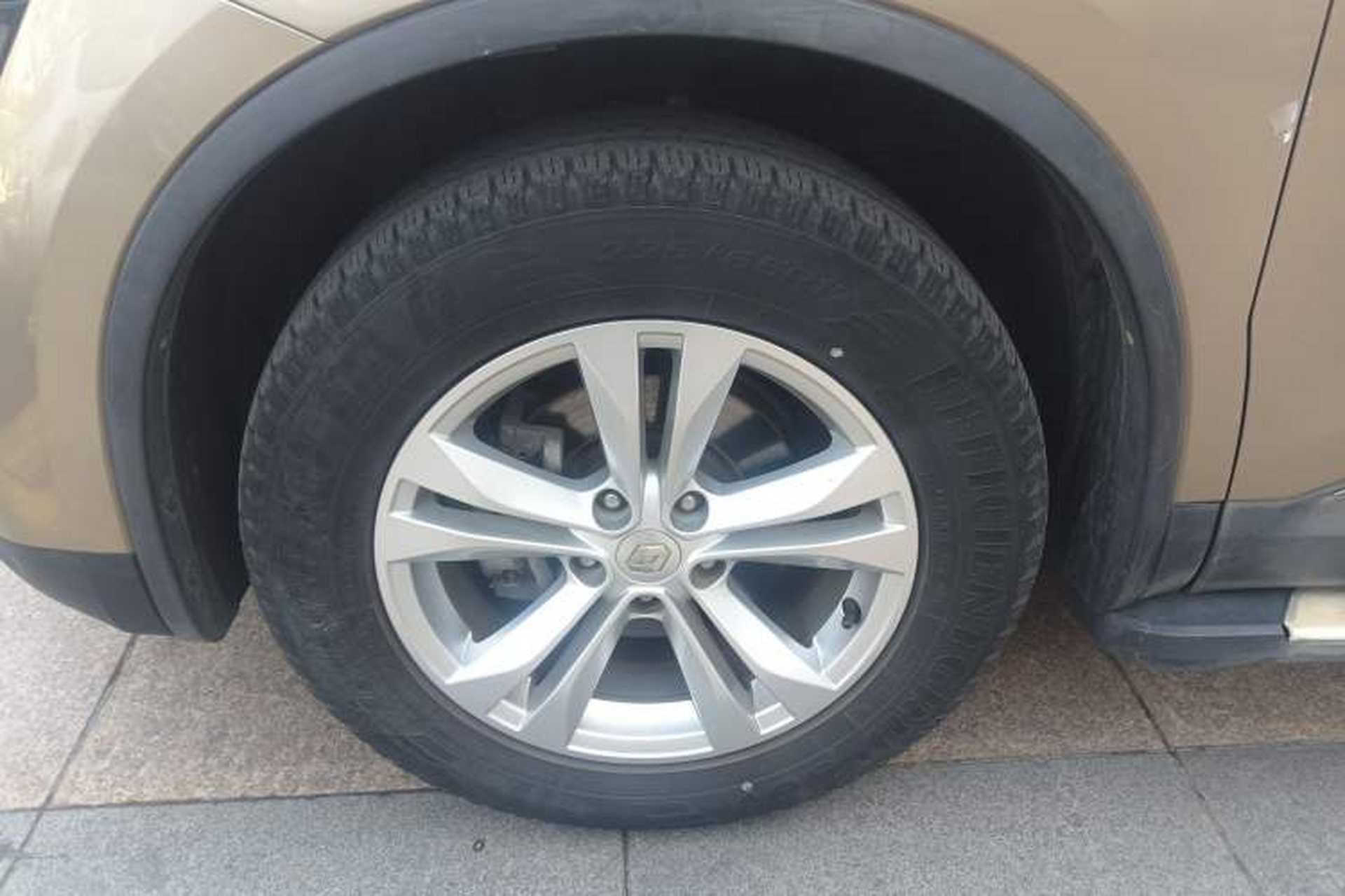 Used Renault Koleos 2017 2.0L Two-Wheel Drive Luxury Edition Left Front Wheel Hub