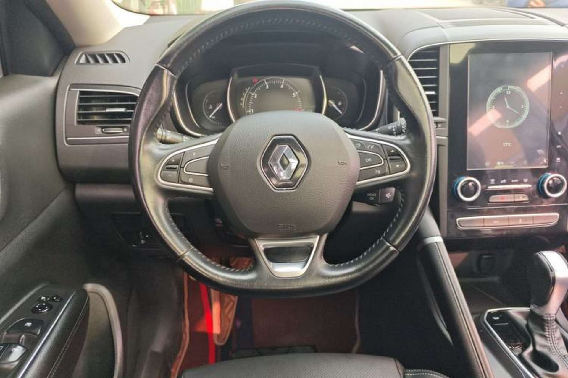 Used Renault Koleos 2017 2.0L Two-Wheel Drive Luxury Edition Steering Wheel