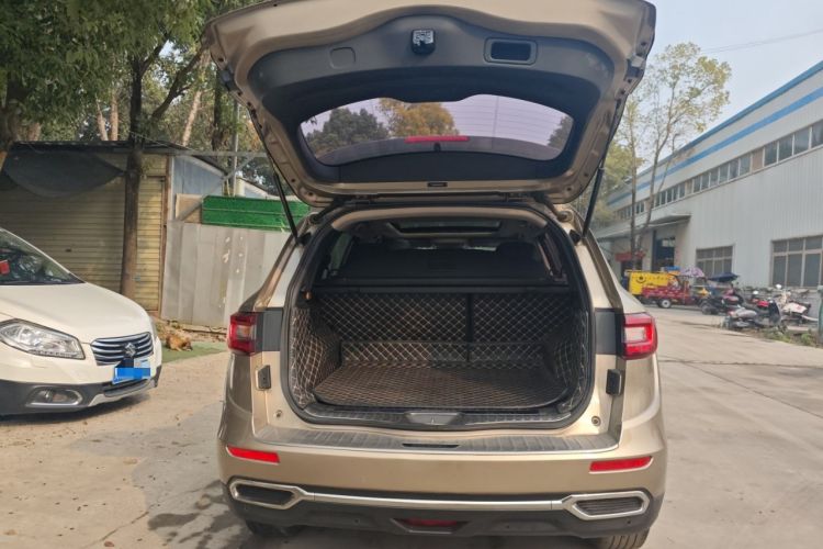 Used Renault Koleos 2017 2.0L Two-Wheel Drive Luxury Edition Trunk