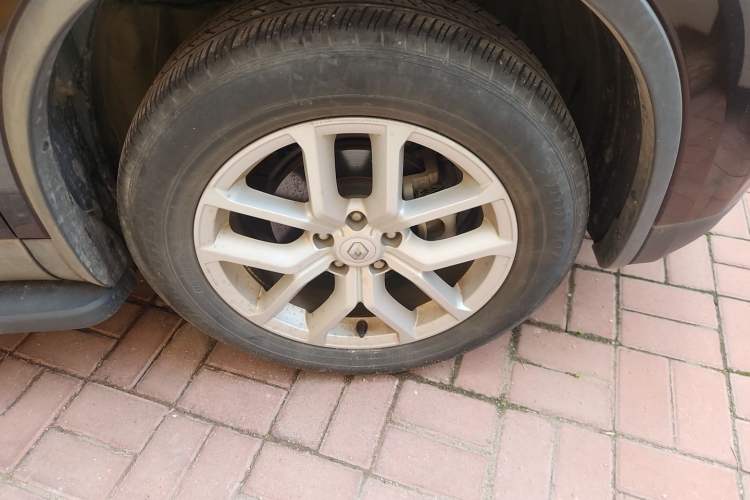 Used Renault Koleos 2017 2.5L Two-Wheel Drive Prestige Edition Right Front Wheel Hub