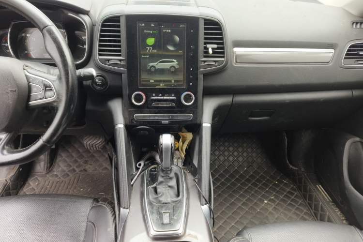 Used Renault Koleos 2017 2.0L Two-Wheel Drive Luxury Edition Audio And AC Panel