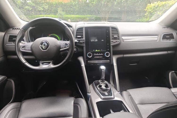 Used Renault Koleos 2017 2.0L Two-Wheel Drive Luxury Edition Center Console