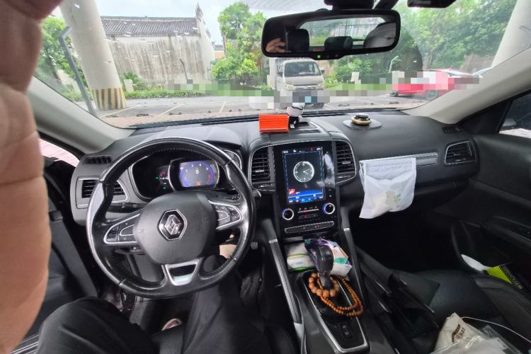 Used Renault Koleos 2017 2.0L Two-Wheel Drive Luxury Edition Center Console