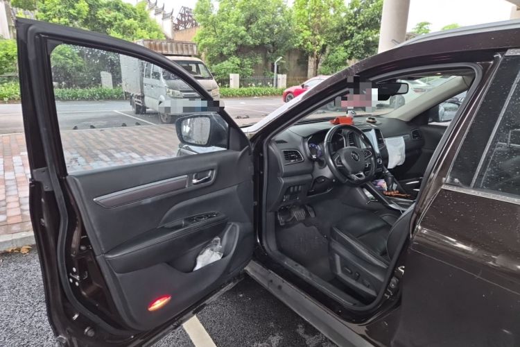 Used Renault Koleos 2017 2.0L Two-Wheel Drive Luxury Edition Driver Seat