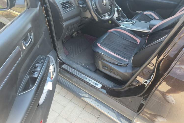 Used Renault Koleos 2017 2.0L Two-Wheel Drive Luxury Edition Driver Seat