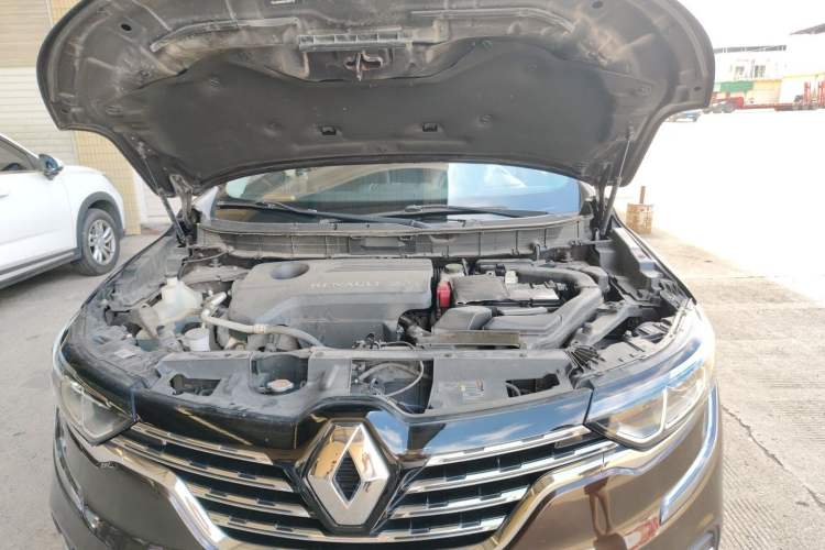 Used Renault Koleos 2017 2.5L Four-Wheel Drive Ultimate Edition Engine Bay