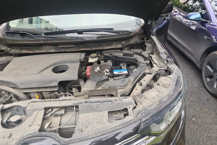 Used Renault Koleos 2017 2.0L Two-Wheel Drive Luxury Edition Engine Bay Left