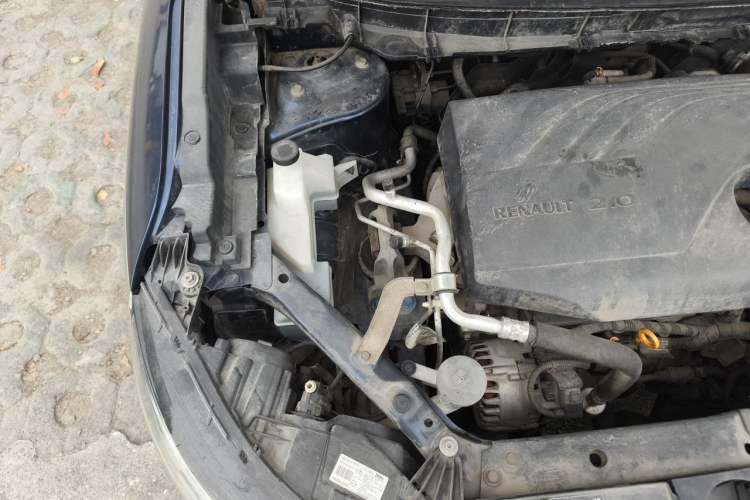 Used Renault Koleos 2017 2.0L Two-Wheel Drive Luxury Edition Engine Bay Right