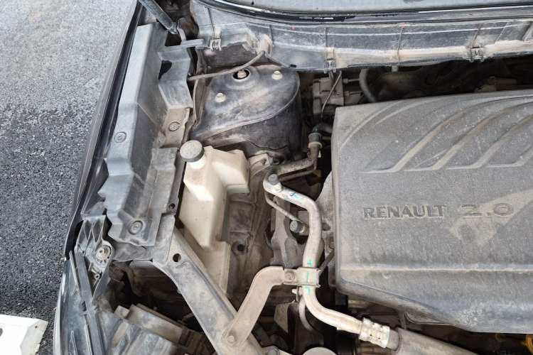Used Renault Koleos 2017 2.0L Two-Wheel Drive Luxury Edition Engine Bay Right