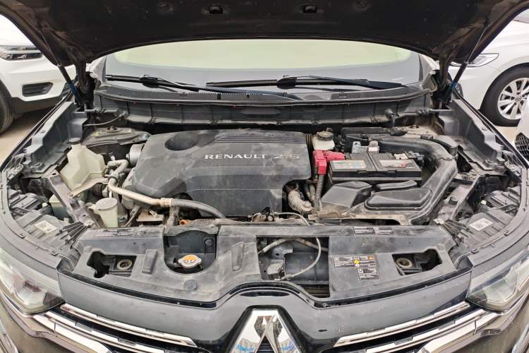Used Renault Koleos 2017 2.5L Four-Wheel Drive Ultimate Edition Engine Bay