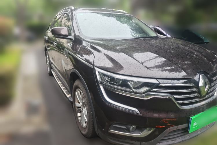 Used Renault Koleos 2017 2.0L Two-Wheel Drive Luxury Edition Front Right 45 Deg