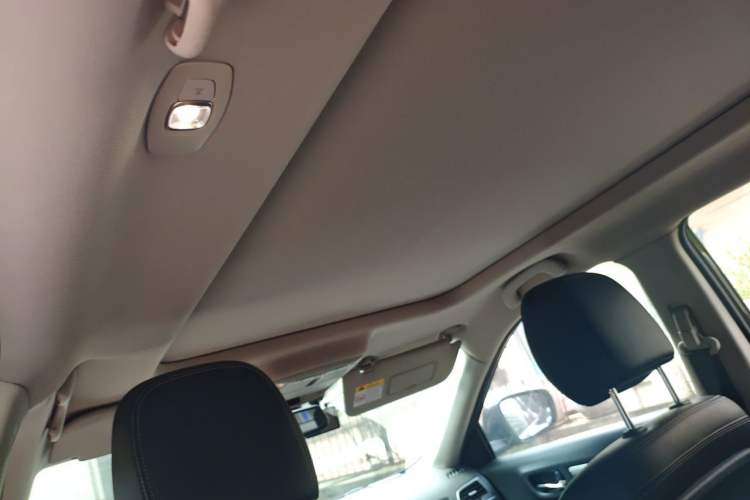 Used Renault Koleos 2017 2.0L Two-Wheel Drive Luxury Edition Headliner