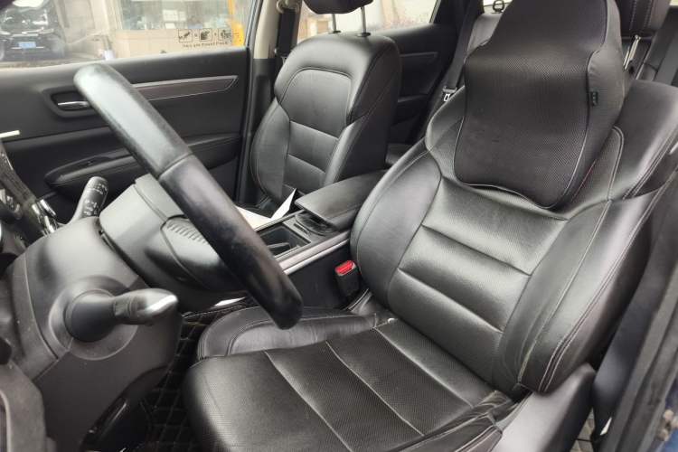 Used Renault Koleos 2017 2.0L Two-Wheel Drive Luxury Edition Left Front Seat