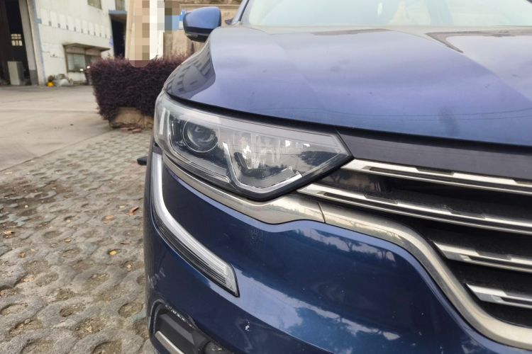 Used Renault Koleos 2017 2.0L Two-Wheel Drive Luxury Edition Right Front Headlight