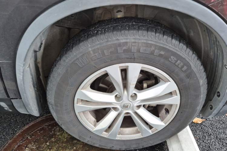 Used Renault Koleos 2017 2.0L Two-Wheel Drive Luxury Edition Right Front Wheel Hub