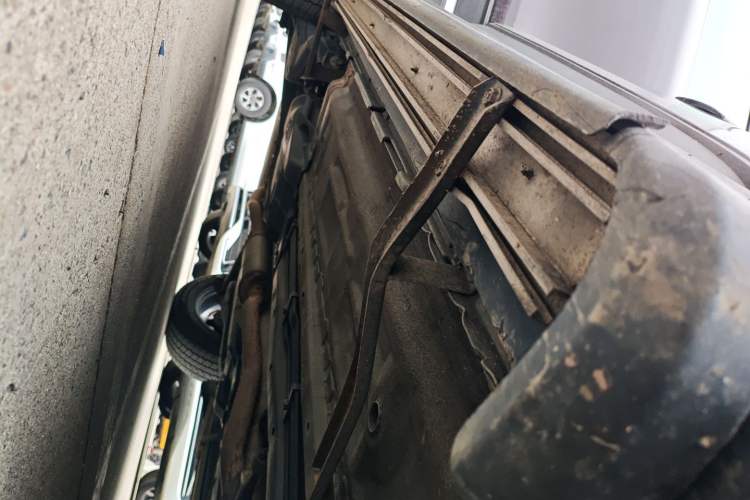 Used Renault Koleos 2017 2.5L Four-Wheel Drive Ultimate Edition Right Side Sill