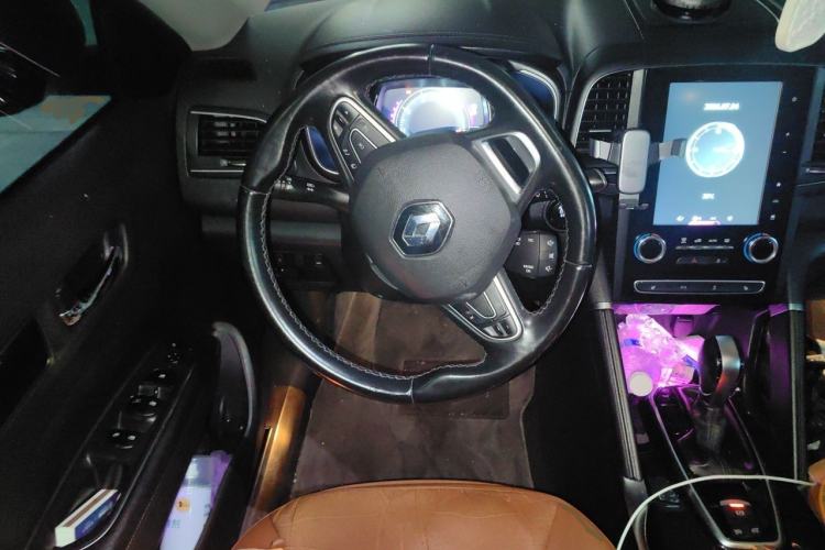Used Renault Koleos 2017 2.5L Four-Wheel Drive Ultimate Edition Steering Wheel