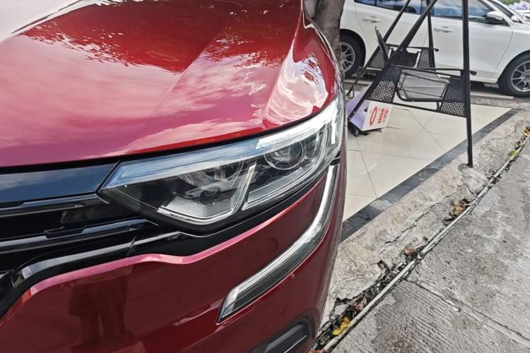 Used Renault Koleos 2017 2.0L Two-Wheel Drive Luxury Edition Left Front Headlight