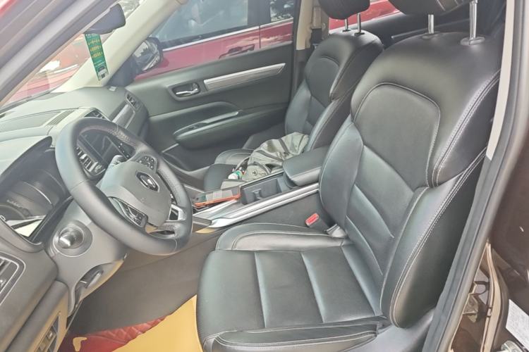 Used Renault Koleos 2017 2.0L Two-Wheel Drive Luxury Edition Left Front Seat