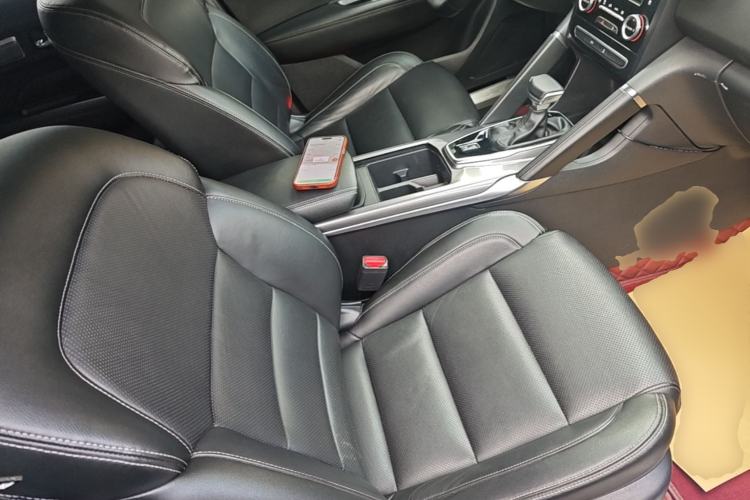 Used Renault Koleos 2017 2.0L Two-Wheel Drive Luxury Edition Right Front Seat