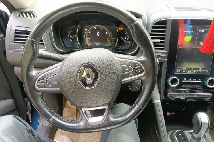 Used Renault Koleos 2017 2.0L Two-Wheel Drive Luxury Edition Steering Wheel
