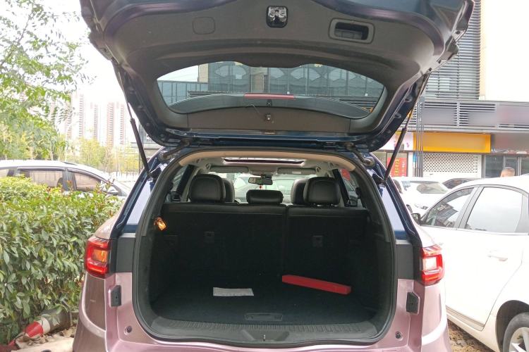 Used Renault Koleos 2017 2.0L Two-Wheel Drive Luxury Edition Trunk