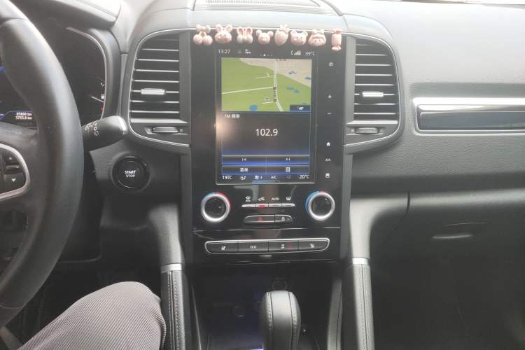 Used Renault Koleos 2017 2.5L Four-Wheel Drive Ultimate Edition Audio And AC Panel