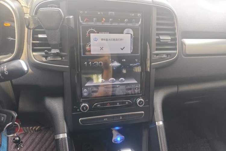 Used Renault Koleos 2017 2.0L Two-Wheel Drive Comfort Edition Audio And AC Panel