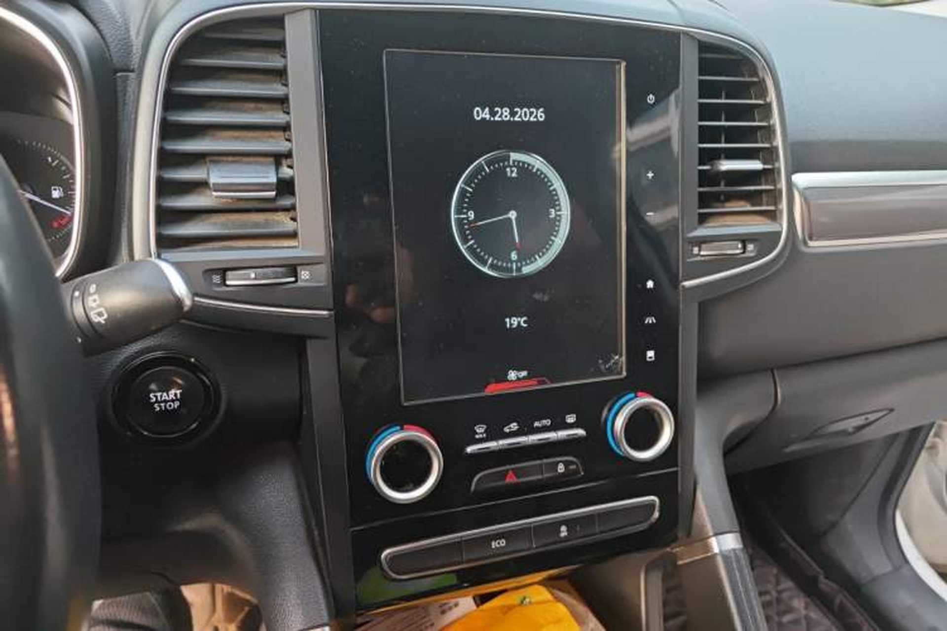 Used Renault Koleos 2017 2.5L Two-Wheel Drive Prestige Edition Audio And AC Panel