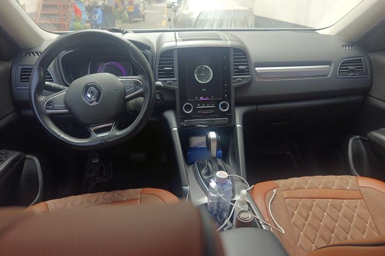 Used Renault Koleos 2017 2.5L Four-Wheel Drive Premium Edition Center Console