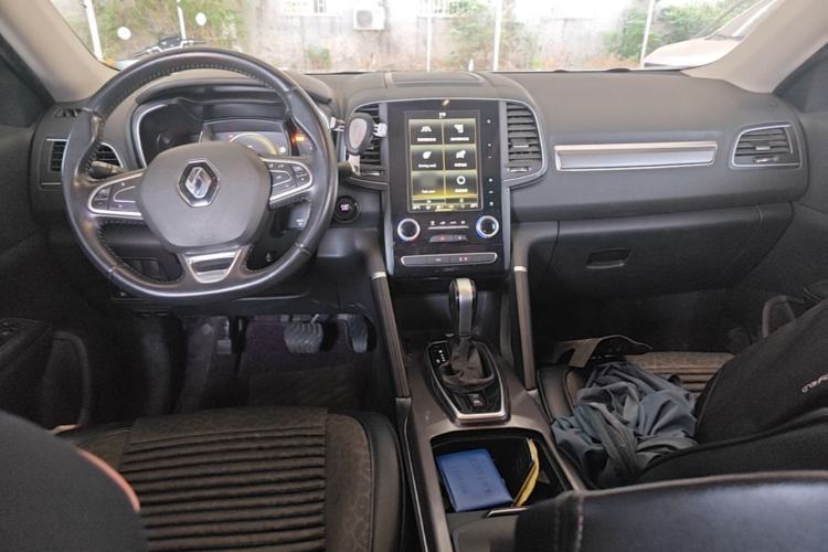 Used Renault Koleos 2017 2.0L Two-Wheel Drive Luxury Edition Center Console