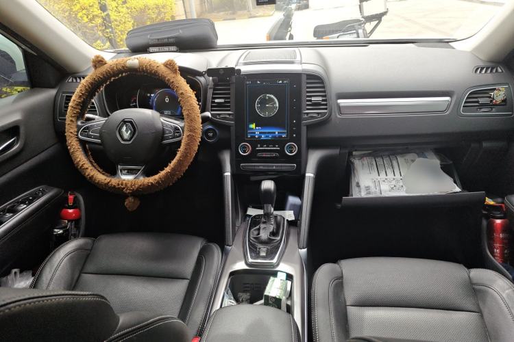 Used Renault Koleos 2017 2.0L Two-Wheel Drive Luxury Edition Center Console