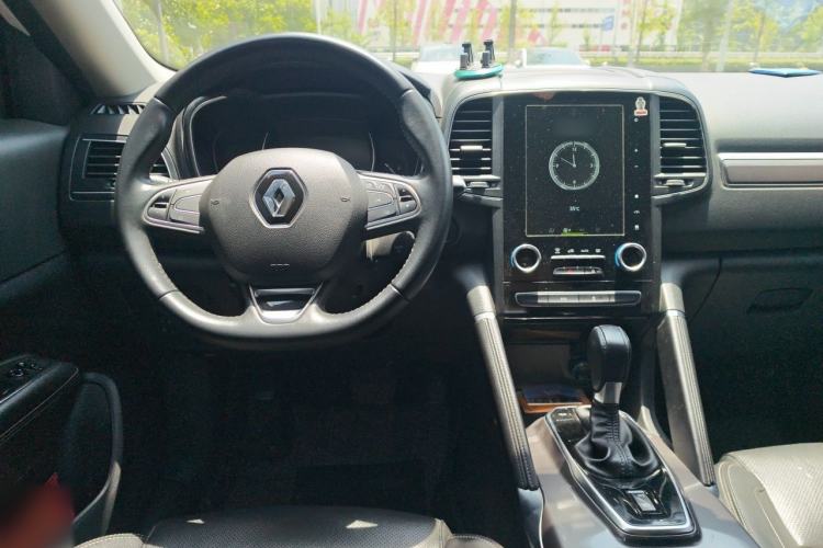 Used Renault Koleos 2017 2.0L Two-Wheel Drive Luxury Edition Center Console