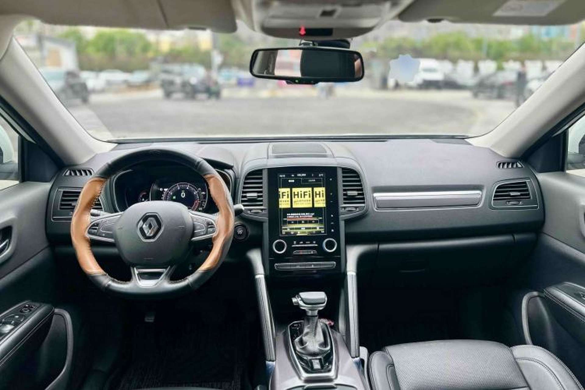 Used Renault Koleos 2017 2.0L Two-Wheel Drive Luxury Edition Center Console