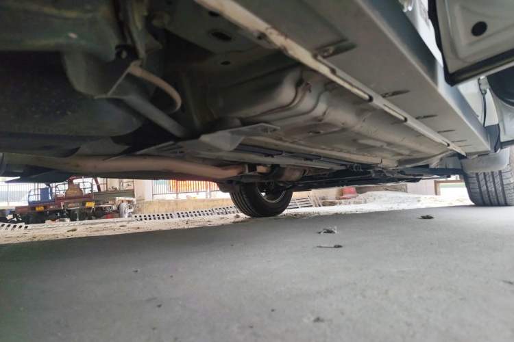 Used Renault Koleos 2017 2.0L Two-Wheel-Drive Leading Edition Chassis Rear Right
