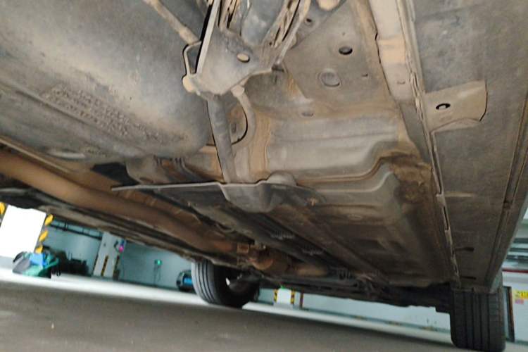 Used Renault Koleos 2017 2.5L Four-Wheel Drive Premium Edition Chassis Rear Right