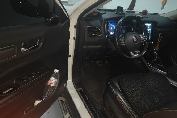 Used Renault Koleos 2017 2.0L Two-Wheel Drive Luxury Edition Driver Seat