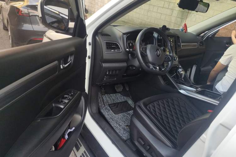 Used Renault Koleos 2017 2.5L Four-Wheel Drive Premium Edition Driver Seat