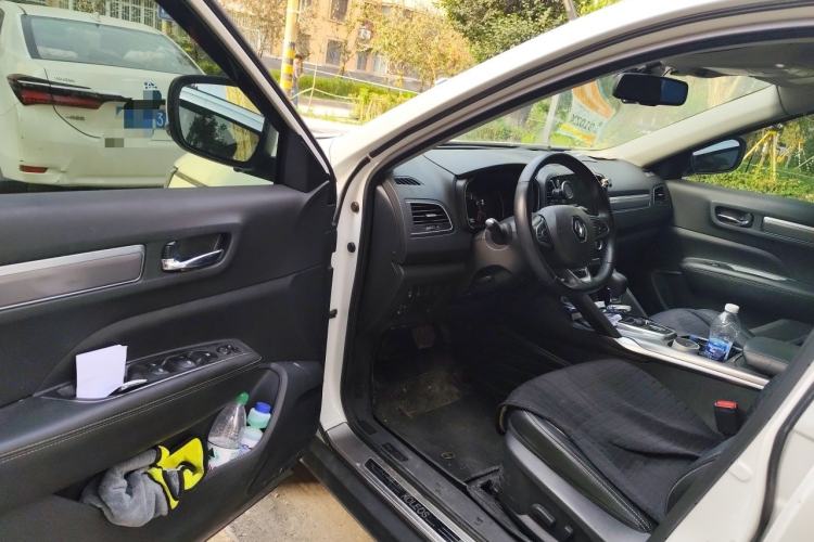Used Renault Koleos 2017 2.5L Four-Wheel Drive Premium Edition Driver Seat
