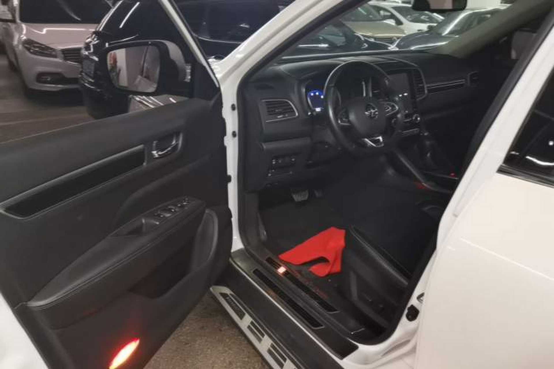Used Renault Koleos 2017 2.5L Four-Wheel Drive Ultimate Edition Driver Seat