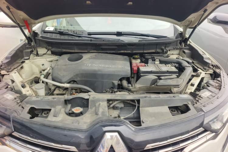 Used Renault Koleos 2017 2.5L Four-Wheel Drive Ultimate Edition Engine Bay
