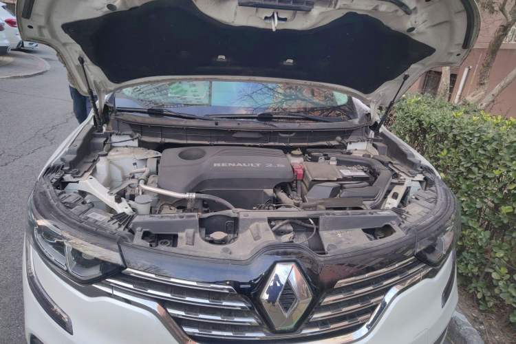 Used Renault Koleos 2017 2.5L Four-Wheel Drive Ultimate Edition Engine Bay