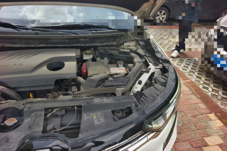 Used Renault Koleos 2017 2.0L Two-Wheel Drive Luxury Edition Engine Bay Left
