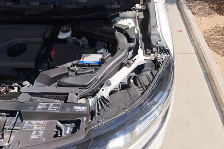 Used Renault Koleos 2017 2.0L Two-Wheel Drive Luxury Edition Engine Bay Left