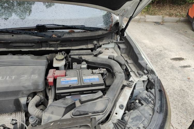 Used Renault Koleos 2017 2.5L Four-Wheel Drive Premium Edition Engine Bay Left