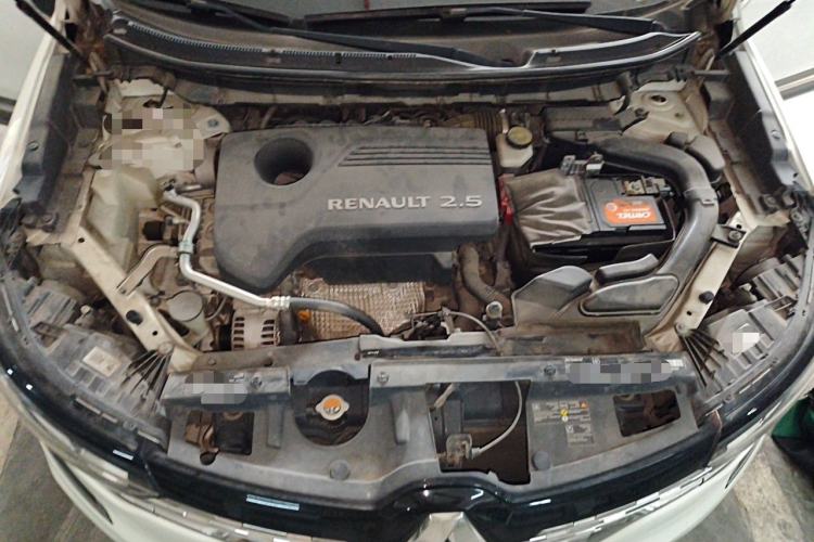 Used Renault Koleos 2017 2.5L Four-Wheel Drive Premium Edition Engine Bay