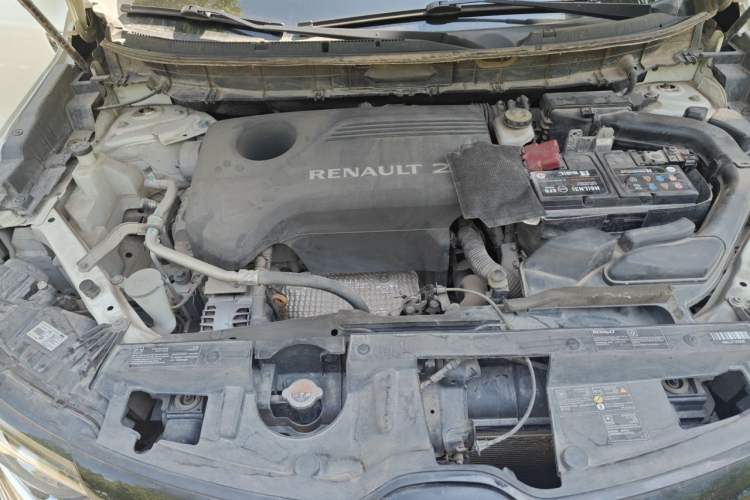 Used Renault Koleos 2017 2.5L Four-Wheel Drive Premium Edition Engine Bay