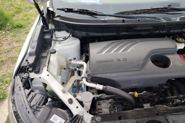 Used Renault Koleos 2017 2.0L Two-Wheel Drive Luxury Edition Engine Bay Right
