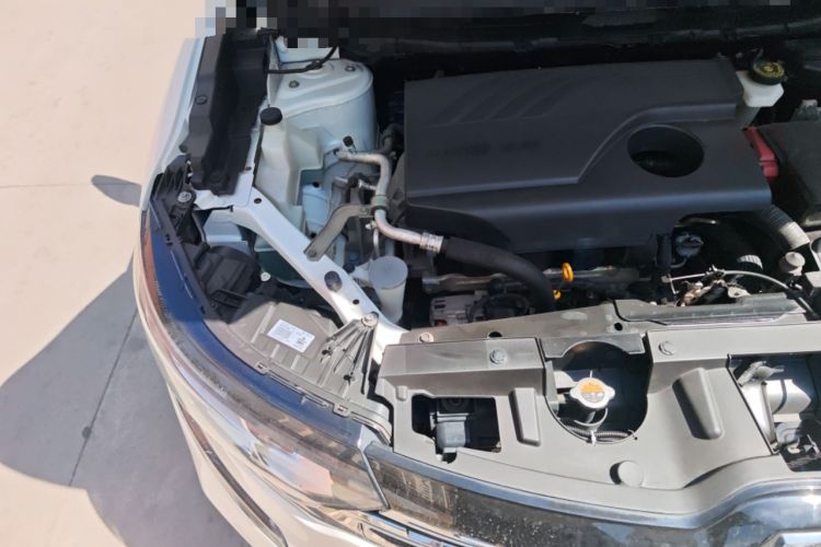Used Renault Koleos 2017 2.0L Two-Wheel Drive Luxury Edition Engine Bay Right